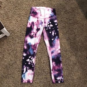 Lululemon pixie crop